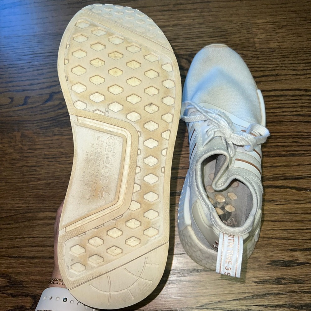 Adidas NMD R1 - Picture 4 of 5